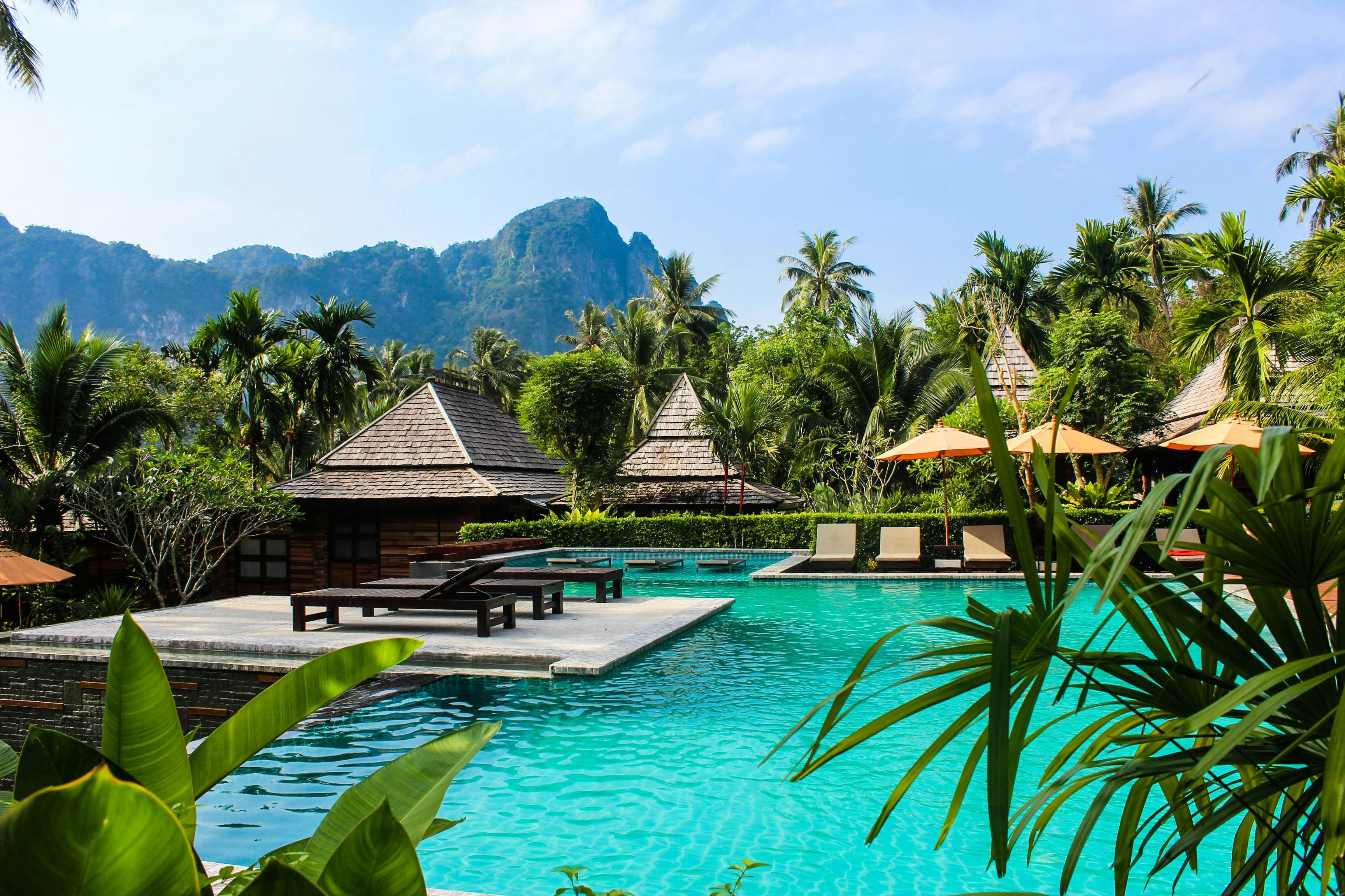 Best Luxury Resorts Under $100 Per Night